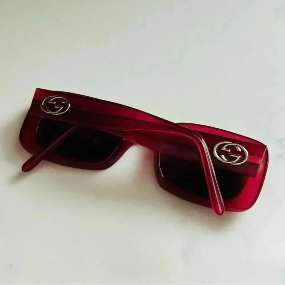 Rare Vintage Authentic Gucci GG
2407/S 3BY Cherry 51mm Gray
Gradient Sunglasses - Picture 4 of 12